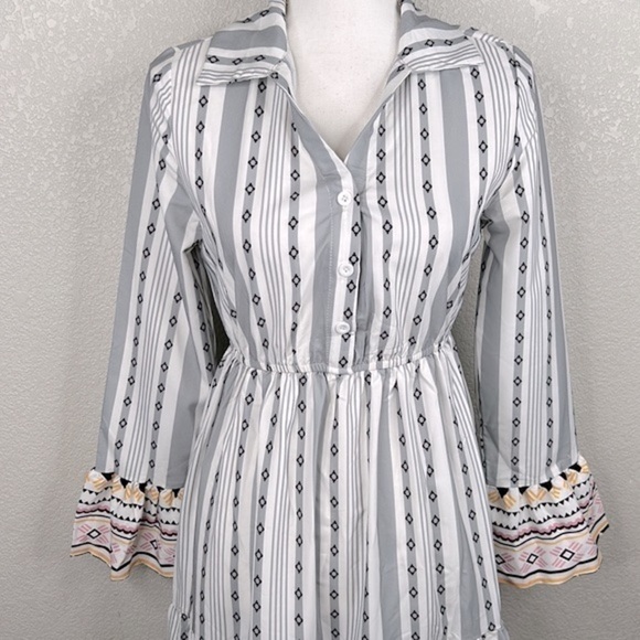 SHEIN Boho White & Gray Colorful Long Bell Sleeve Maxi Dress Size XS - Picture 2 of 8